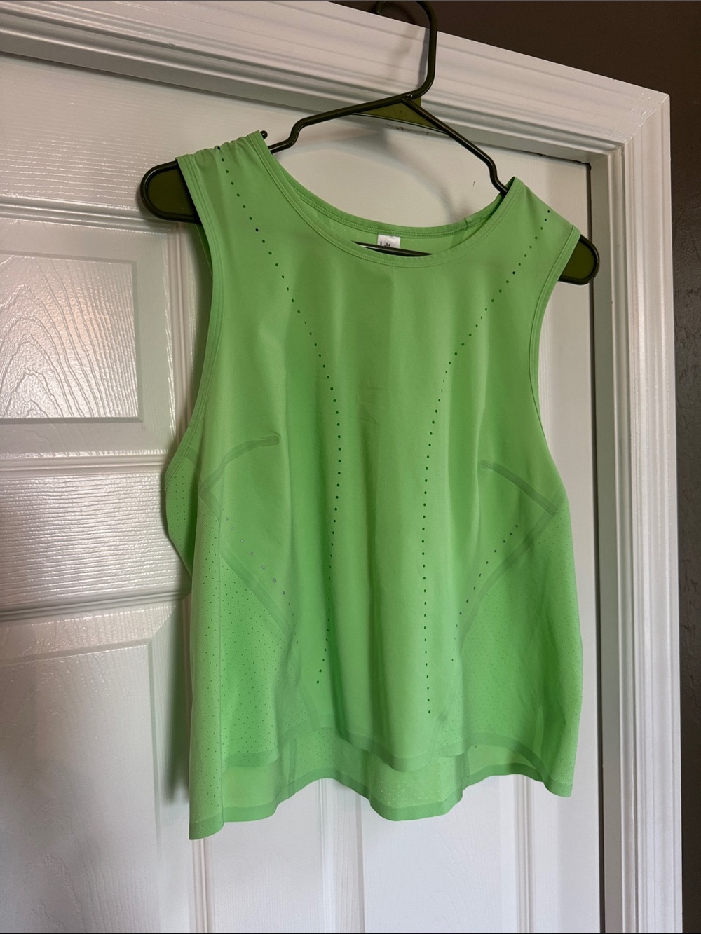 lululemon athletica Women's Perforated Arena Tank - Lime